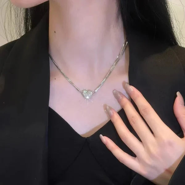 Collar de Corazón Magnético con Diamantes®